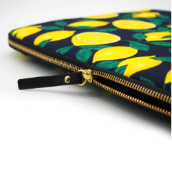 Casyx | SLVS-000002 | Casyx for MacBook | Fits up to size 13 /14 " | Sleeve | Midnight Lemons | Waterproof