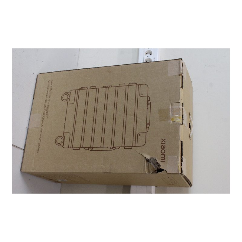 SALE OUT. Xiaomi Aluminum Frame Luggage 20" | Xiaomi Aluminum Frame Luggage 20" | 3900 g | USED, WITHOUT ORIGINAL PACKAGING, DAM