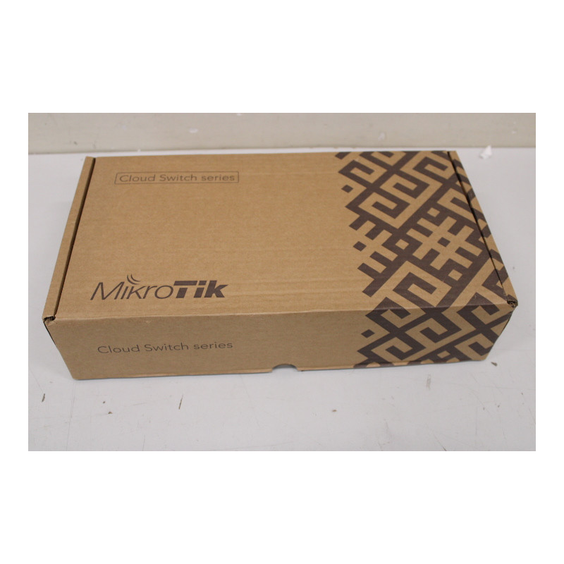 FiberBox Plus | CRS305-1G-4S+OUT | 12 month(s) | DAMAGED PACKAGING