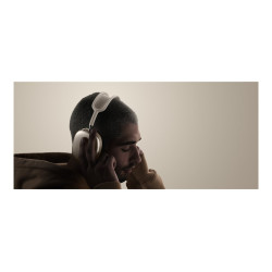 Apple | Headphones | AirPods Max | Bluetooth | Over-Ear | Microphone | Noise reduction | Wireless | Beige