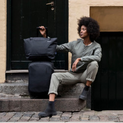 Thule Subterra 2 | Tote | Vetiver Gray | 10.9-16 "