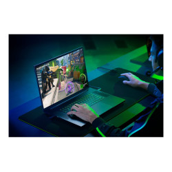 Razer Blade 18 | Black | 18 " | IPS | Intel Core Ultra 9 | 275HX | 32 GB | DDR5 | Solid-state drive capacity 2000 GB | NVIDIA Ge