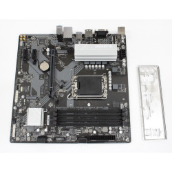 SALE OUT. Gigabyte USED, REFURBISHED, WITHOUT ACCESSORIES, ONLY BACK PANEL INCLUDED