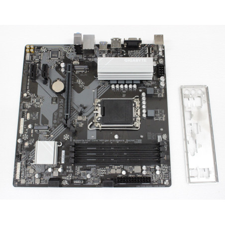 SALE OUT. Gigabyte USED, REFURBISHED, WITHOUT ACCESSORIES, ONLY BACK PANEL INCLUDED