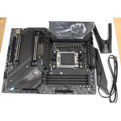 SALE OUT. MSI USED, REFURBISHED, WITHOUT ACCESSORIES, ONLY BACK PANEL, AND ANTENA INCLUDED