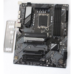 Gigabyte USED, REFURBISHED, WITHOUT ORIGINAL PACKAGING AND ACCESSORIES, ONLY BACK PANEL INCLUDED