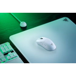 Razer Gaming Mouse | Viper V4 Pro Esports | Wireless | Razer HyperSpeed Wireless Gen-2, Wired | White