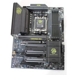SALE OUT. | MSI USED, REFURBISHED, WITHOUT ACCESSORIES, ONLY BACK PANEL INCLUDED