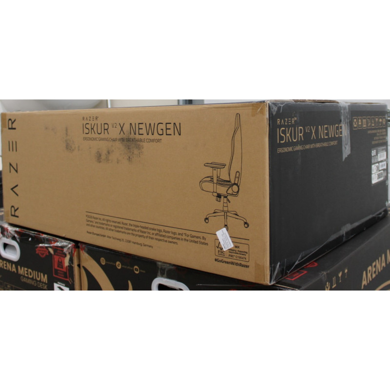 SALE OUT. | Razer Iskur V2 X NewGen | Gaming Chair | Black/Green | DAMAGED ITEM AND PACKAGING. ITEM SCRATCHED, DIRTY. MISSING: G