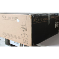 SALE OUT. | Razer Iskur V2 X NewGen | Gaming Chair | Black/Green | DAMAGED PACKAGING, ITEM SCRATCHED, DIRTY PARTS | 36 month(s)