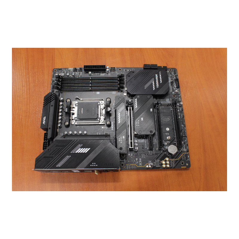 SALE OUT. | MSI MAG X670E TOMAHAWK WIFI | Processor family AMD | Processor socket AM5 | DDR5 | Number of SATA connectors 4 | USE