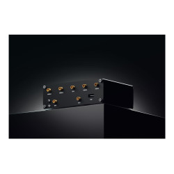 Teltonika 5G, 4G (LTE CAT 20) and 3G 5x Gigabit Ethernet ports Dual-band Wi-fi